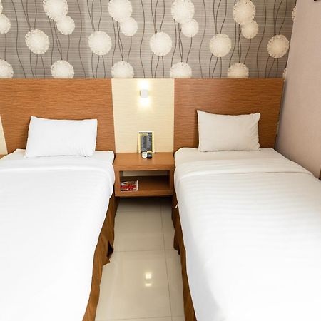 Neo Cempaka Hill Hotel Jembel المظهر الخارجي الصورة