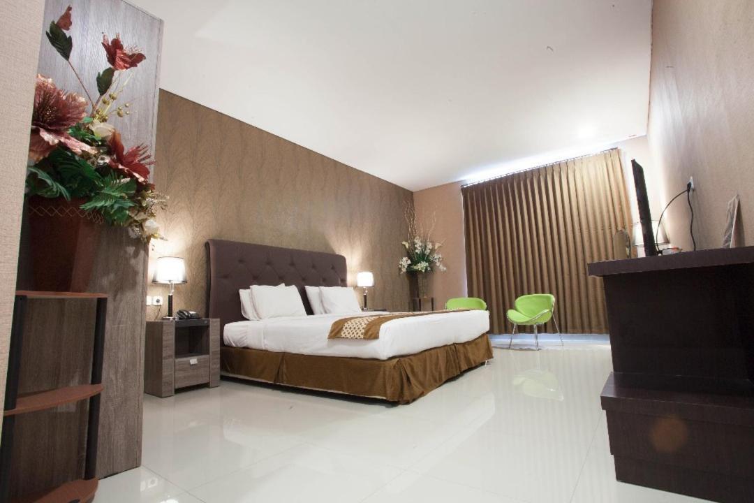 Neo Cempaka Hill Hotel Jembel المظهر الخارجي الصورة
