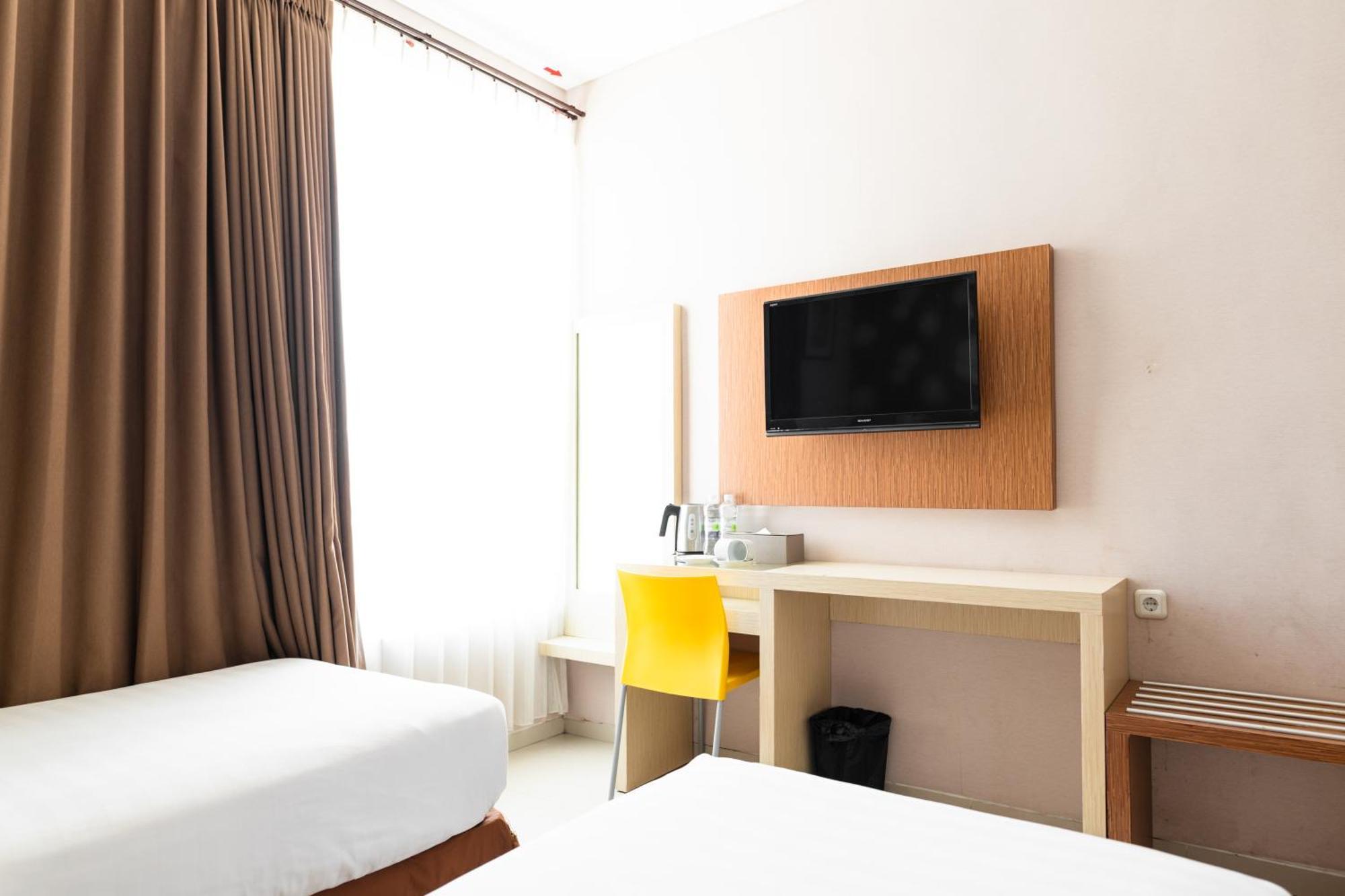 Neo Cempaka Hill Hotel Jembel المظهر الخارجي الصورة