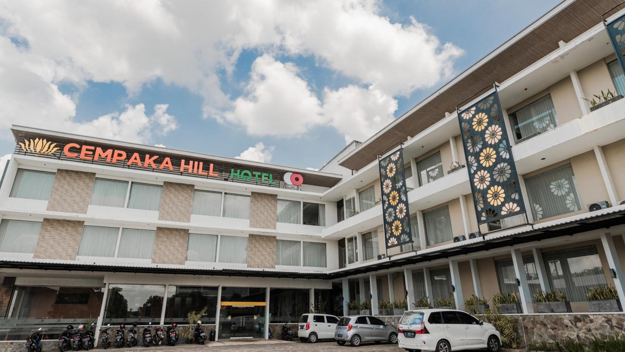 Neo Cempaka Hill Hotel Jembel المظهر الخارجي الصورة